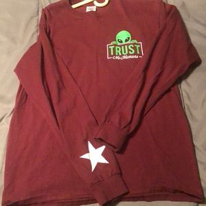 Gildan long sleeve alien t-shirt